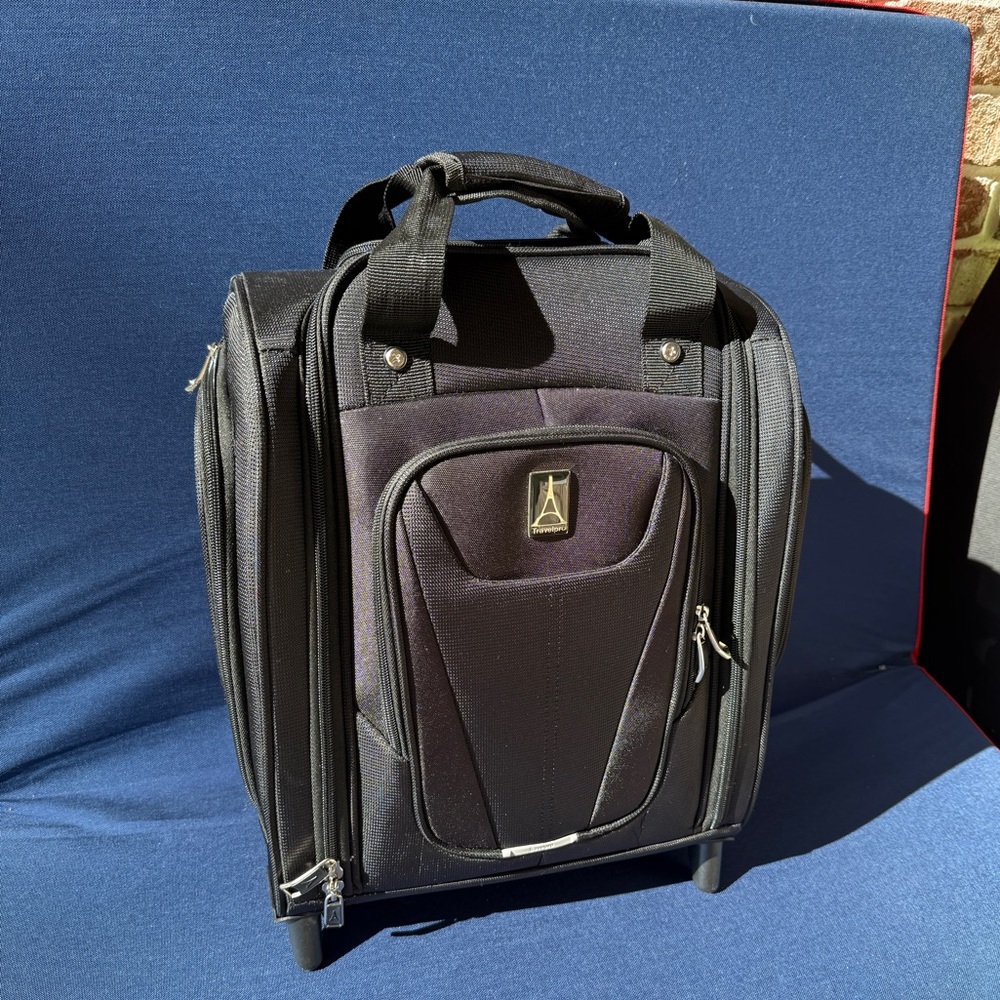 TravelPro Crew™ Classic Rolling UnderSeat Carry-On